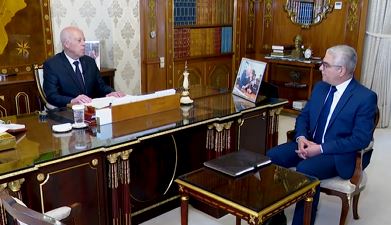 سعيّد يدعو إلى مراجعة قانون تنظيم الالتحاق بالمدارس الإعدادية النموذجية (فيديو)