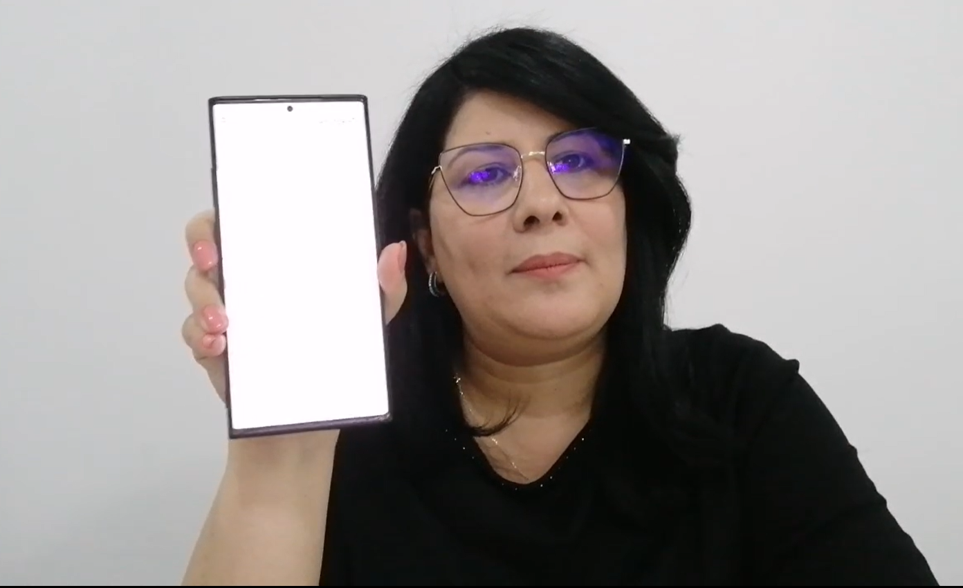 عبير موسي مسجلة في مركز الاقتراع في سفارة تونس بالدوحة! (فيديو)