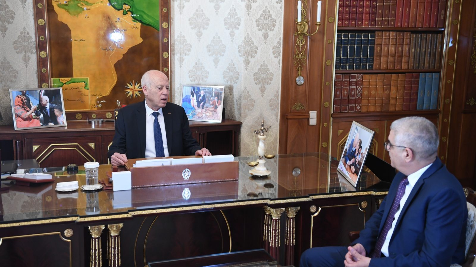 في لقاء بالسلاوتي/ سعيّد مستاء من تسرّب أخطاء إلى كتب مدرسية (فيديو)