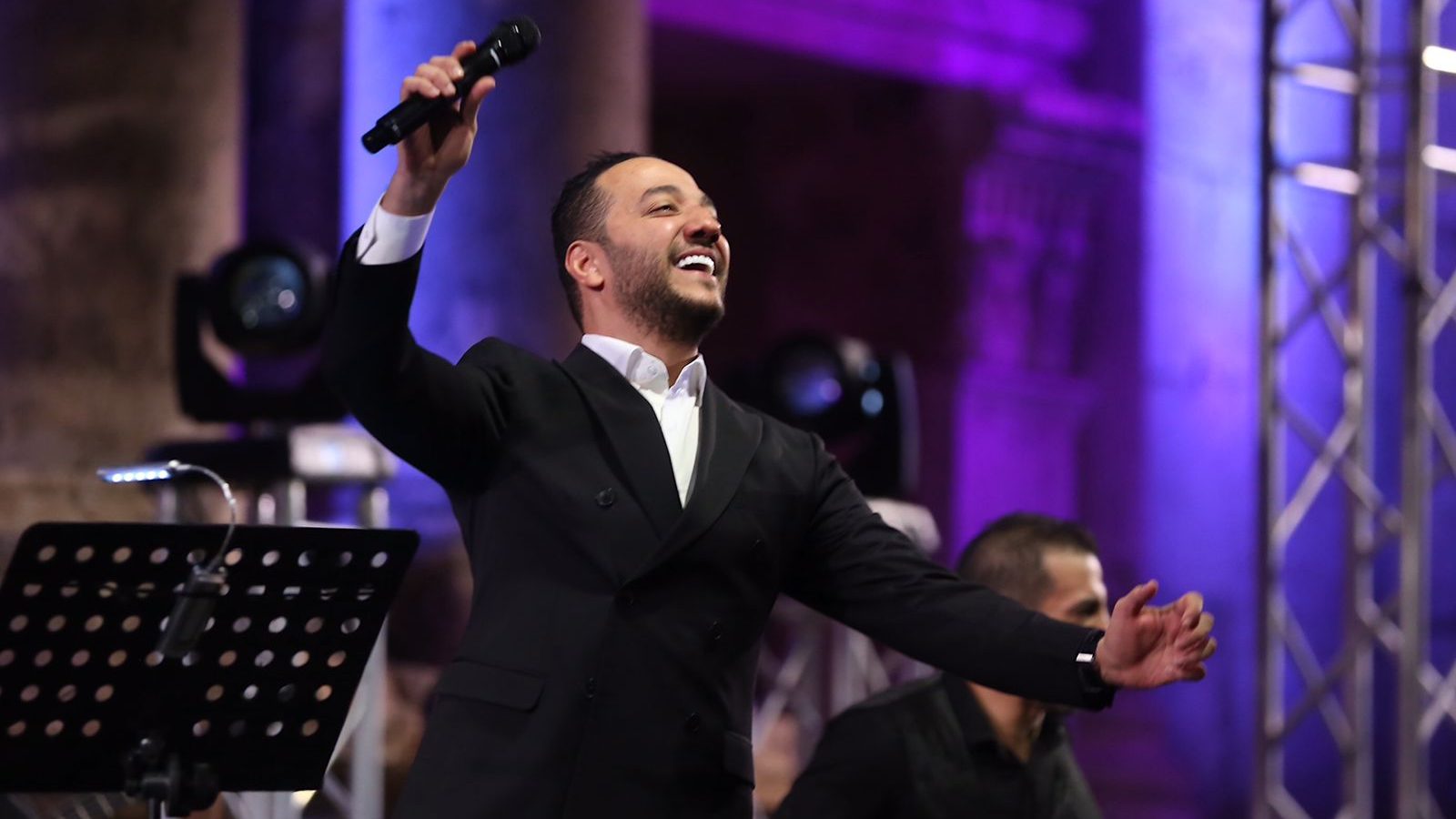 تأجيل حفل حسين الديك بمسرح قرطاج.. السبب