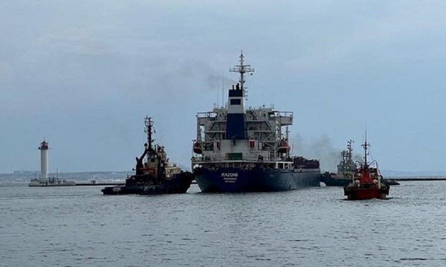 أول شحنة حبوب أوكرانية تغادر ميناء أوديسا