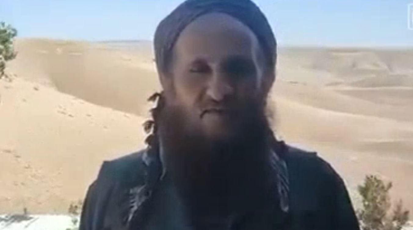 لا يعرف أغلبهم/ شيخ لديه 34 ولدا و160 حفيدا (فيديو) لا يعرف أغلبهم/ شيخ لديه 34 ولدا و160 حفيدا (فيديو)