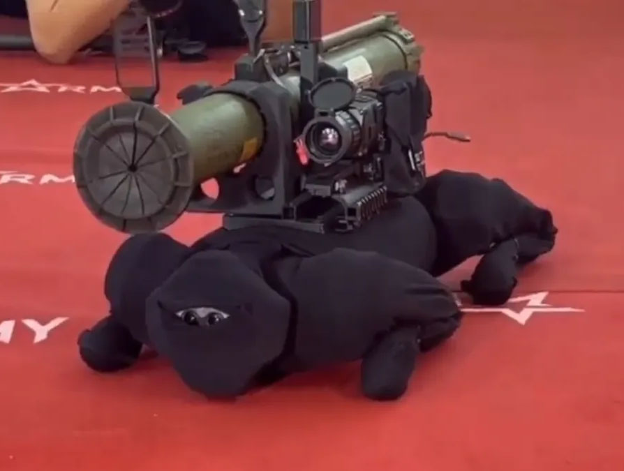 شاهد/ “الكلب المسلح” كابوس عسكري روسي جديد (فيديو)