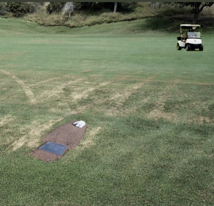 ترامب دفن زوجته الأولى بنادي الغولف