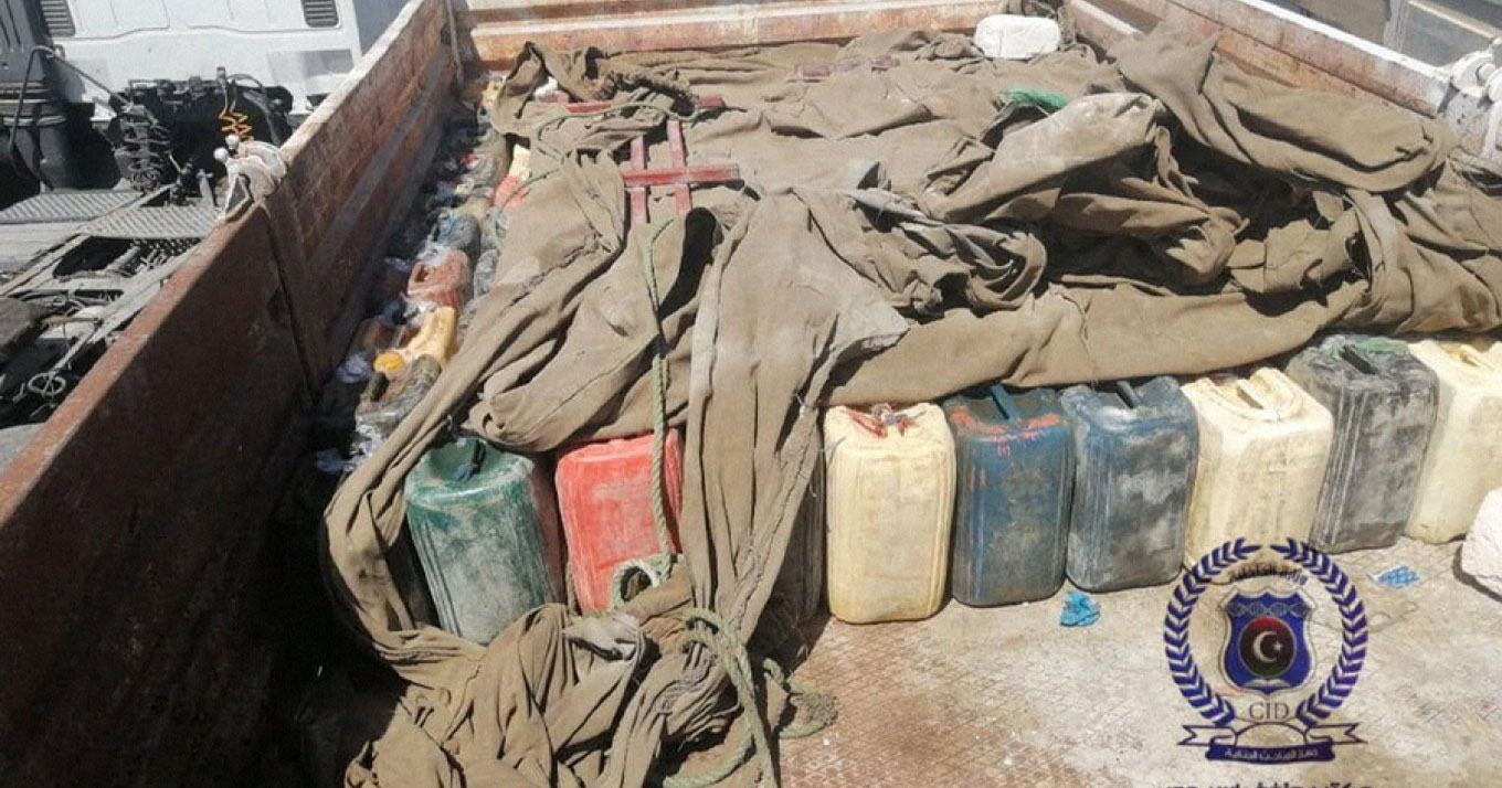قادمة من ليبيا/ إحباط تهريب كميات ضخمة من الوقود وهذا المحجوز
