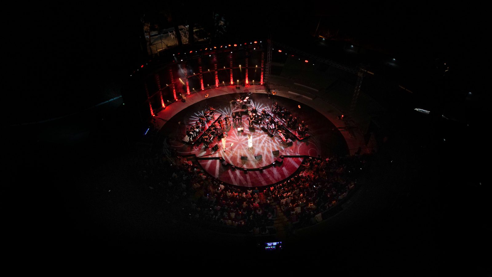 عايدة نياطي وزياد الزواري يطرزان “ودعة” لجمهور مهرجان الحمامات الدولي (صور)