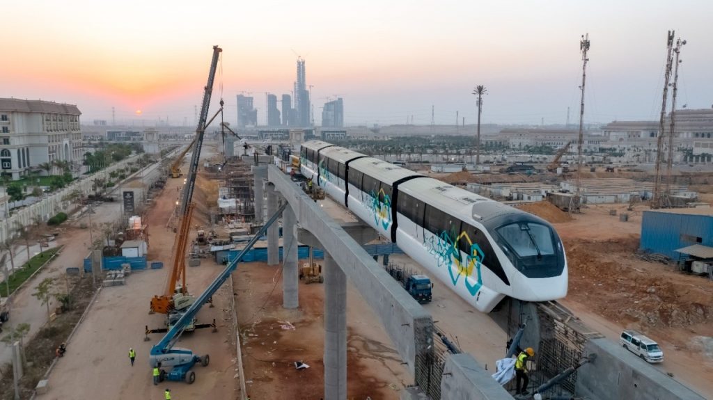 مصر/ محطات بأسماء رجال أعمال مقابل تحمل تكاليف إنشاء هذا المشروع