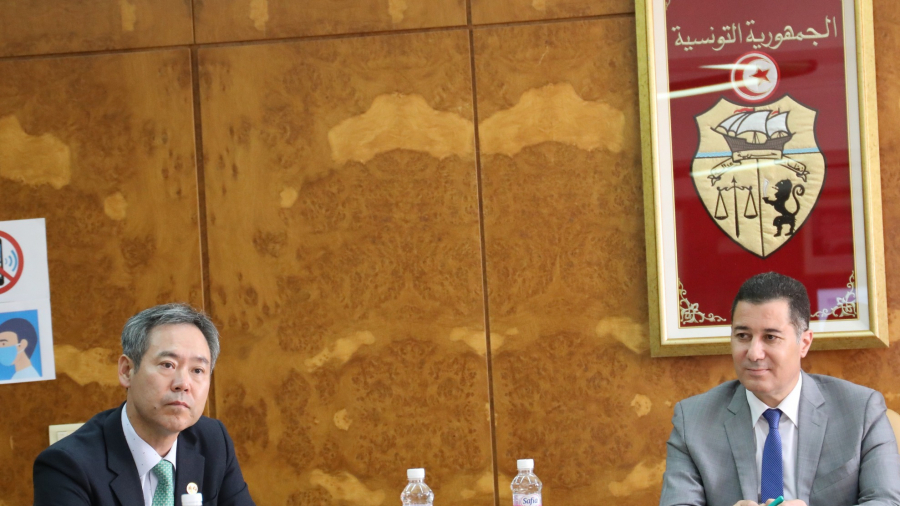 كوريا تعرض على تونس دراسة مشاريع للنقل الذكي