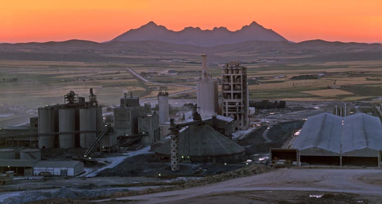 توقف نشاط شركة اسمنت أم الكليل .. بيان توضيحي