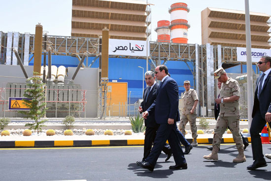 السيسي يبحث نقل الكهرباء من مصر إلى أوروبا