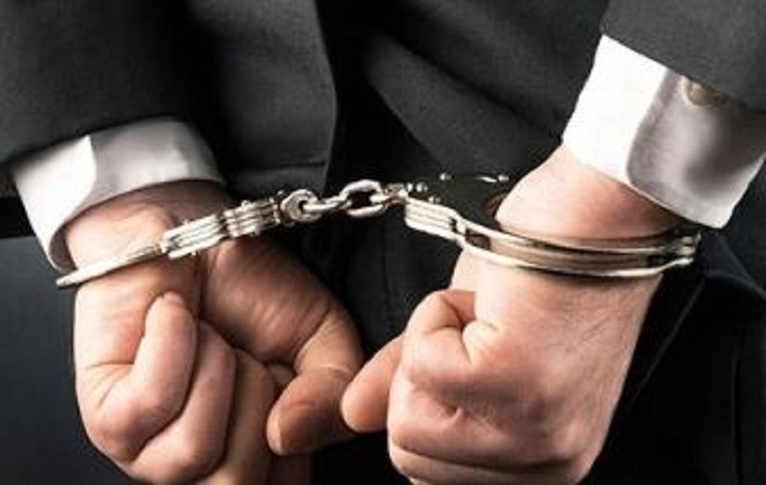 الاحتفاظ برئيس بلدية الجريصة