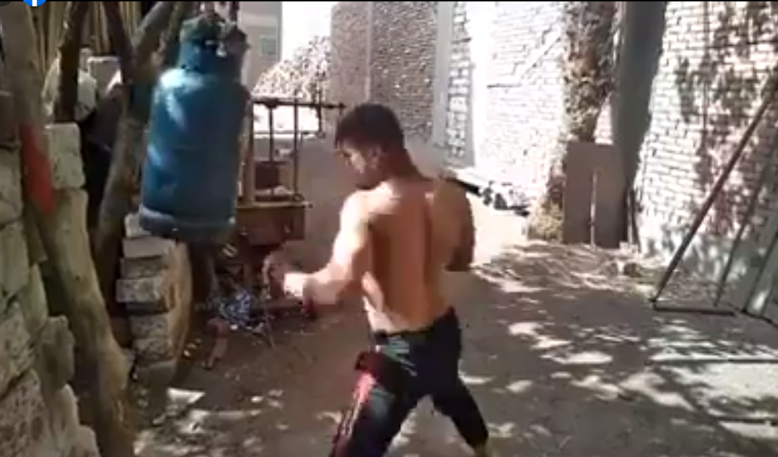 شبعة ضحك/ شاهد التحضيرات للمقابلة القادمة بين “غازبروم” وأوروبا (فيديو)