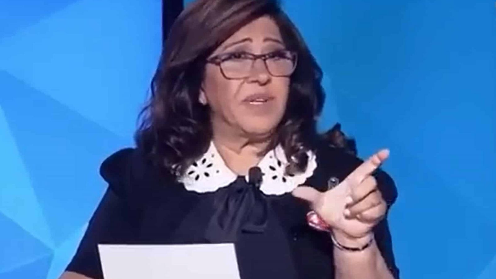 تحققت جلّ توقعاتها/ العرافة اللبنانية تصعق الجميع وتحذر من العام الجديد تحققت جلّ توقعاتها/ العرافة اللبنانية تصعق الجميع وتحذر من العام الجديد