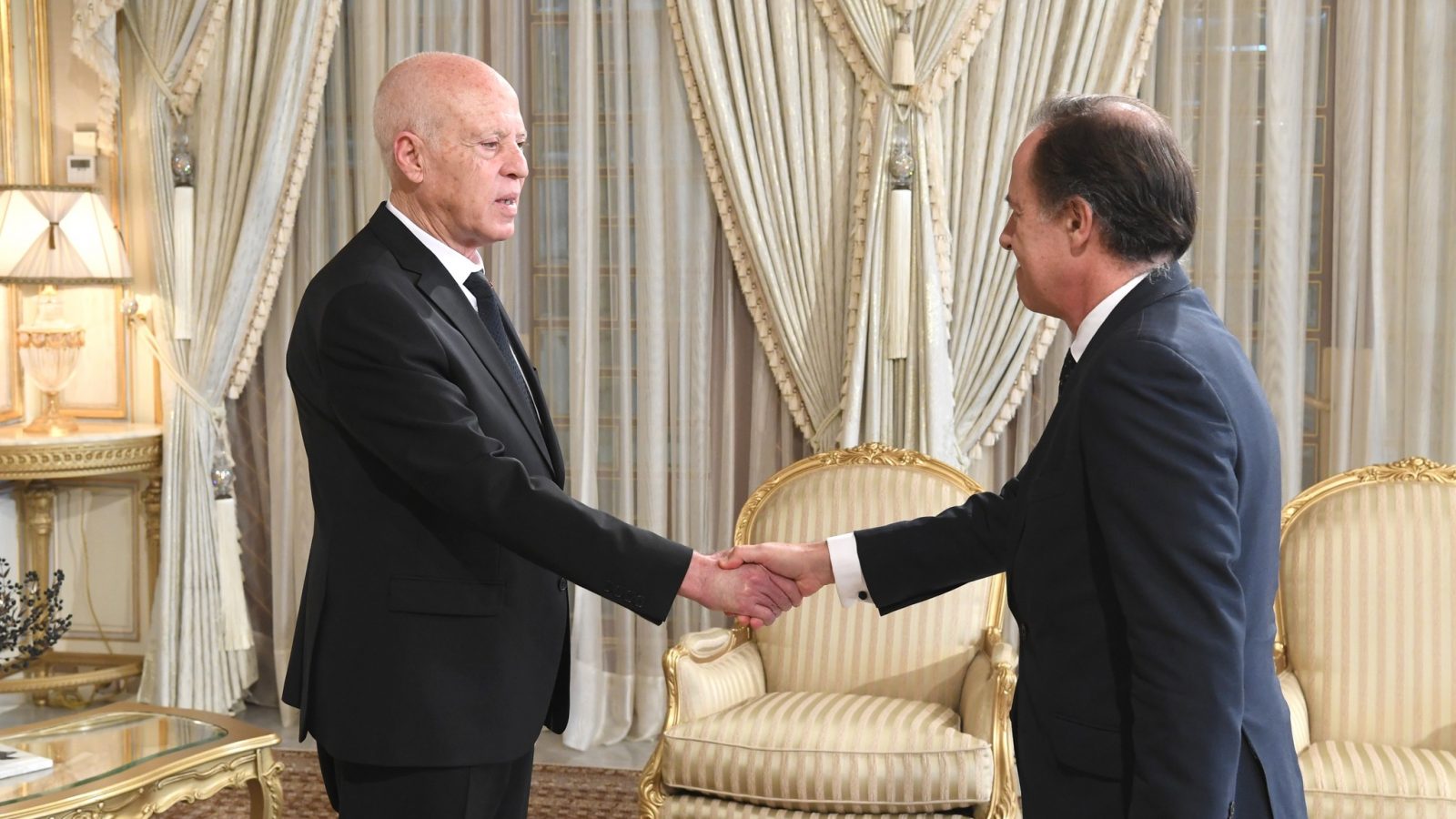 بمناسبة انتهاء مهامه/ سعيد يلتقي بسفير إسبانيا (فيديو)