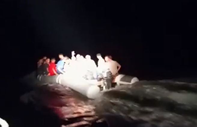 شاهد ماذا اكتشف الحرس البحري عند البحث عن المفقودين (فيديو)