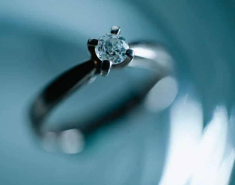 عرض زواج رومانسي يتحول إلى نهاية مأساوية