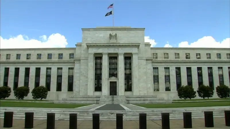 الفيدرالي الأمريكي يرفع سعر الفائدة إلى أعلى مستوياته منذ 2008