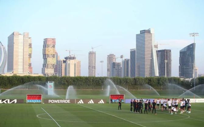 شاهد/ المنتخب يواصل التحضير لمواجهة أستراليا