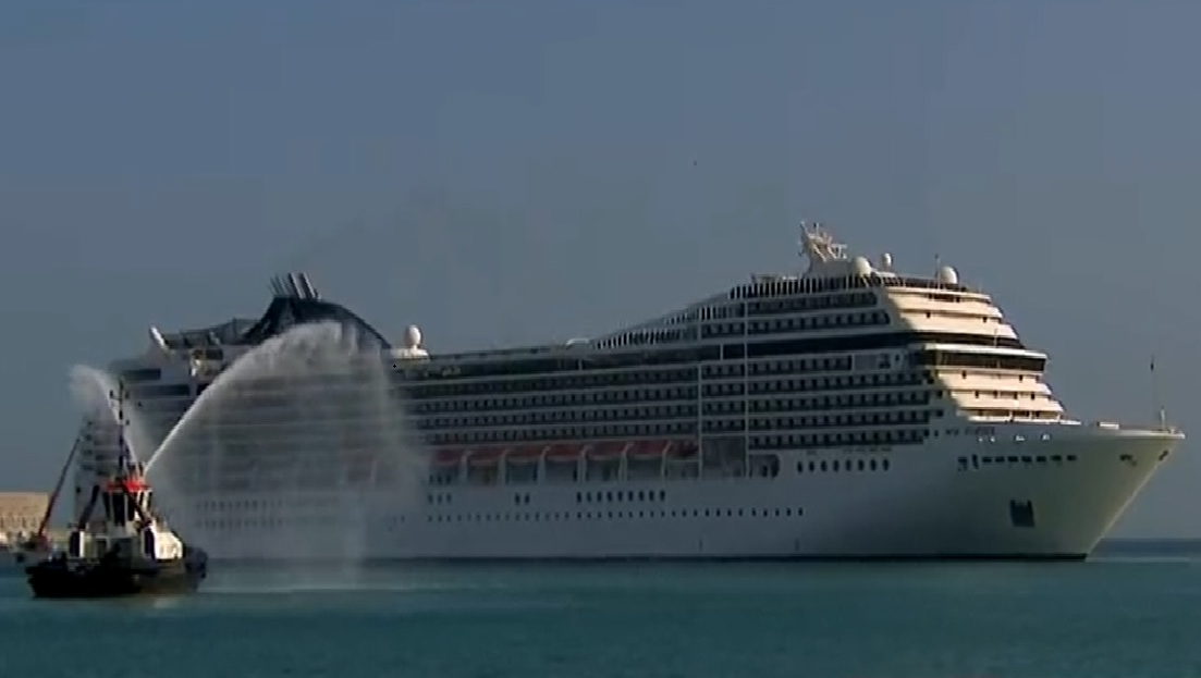 إستعدادا للمونديال/ فندق عائم ثان يرسو بالدوحة إستعدادا للمونديال/ فندق عائم ثان يرسو بالدوحة