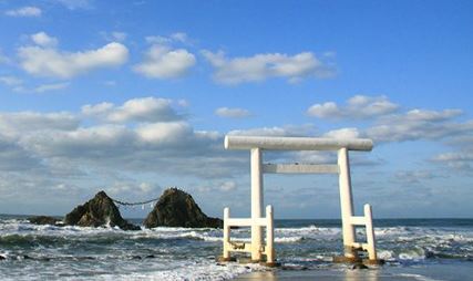 المعتقدات اليابانية