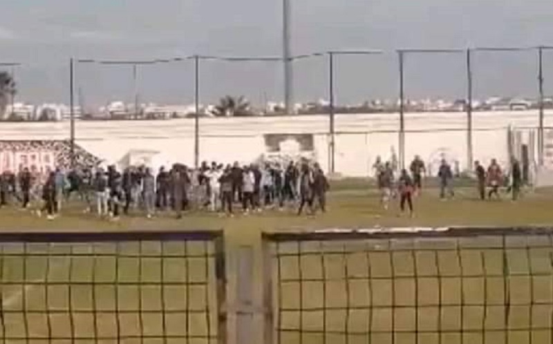 فيديو/ الاعتداء على لاعبي الافريقي خلال تمارين اليوم