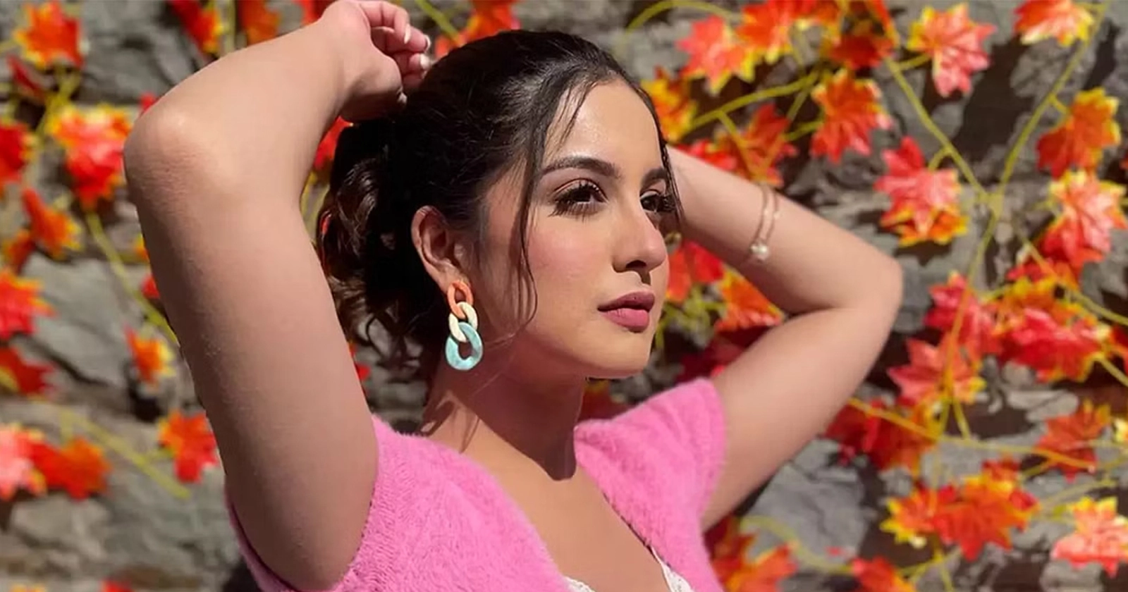 انتحار الممثلة تونيشا شارما أثناء التصوير