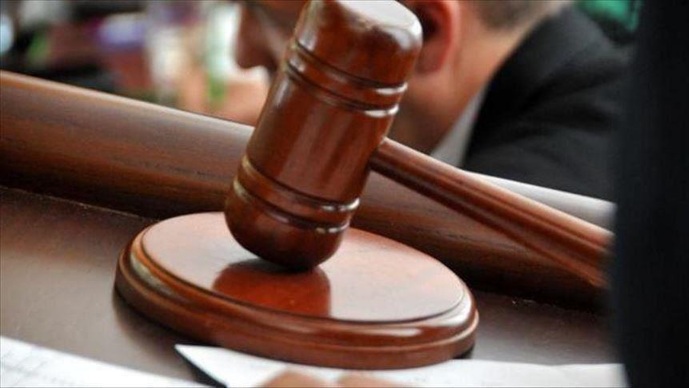 الخميس/ احدى وجوه جبهة الخلاص أمام فرقة مكافحة الإجرام