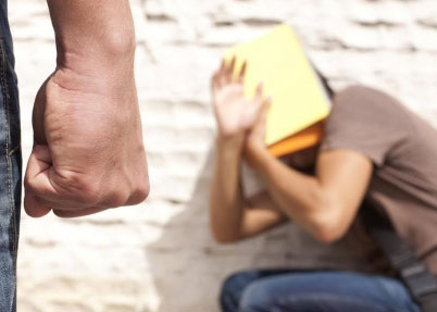 القصرين/ احتجزوه واعتدوا عليه ثم سلبوه أمواله