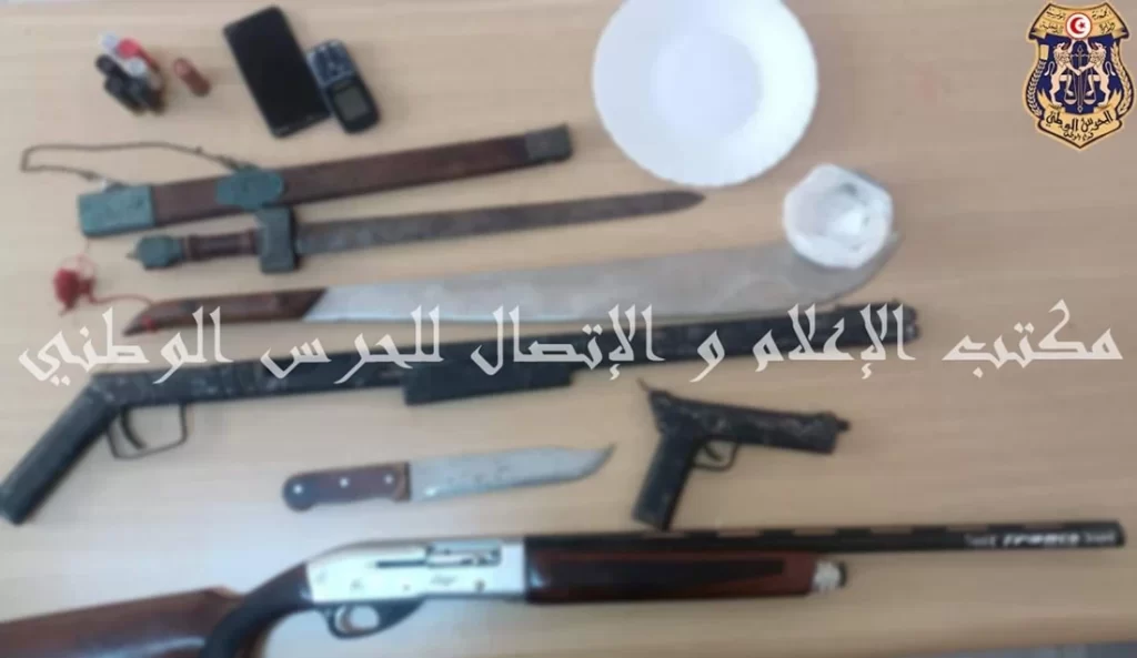 المكنين