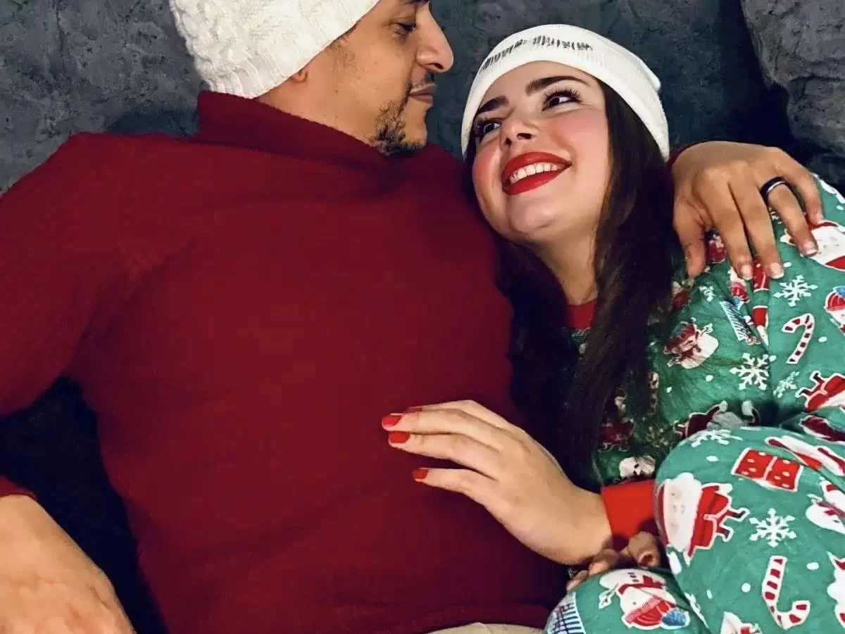 وفاة زوج “بلوغر” مشهورة.. الطب الشرعي يكشف الاسباب