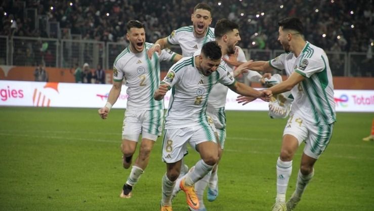 الجزائر تكتسح النيجر بخماسية وتمر لنهائي “الشان”