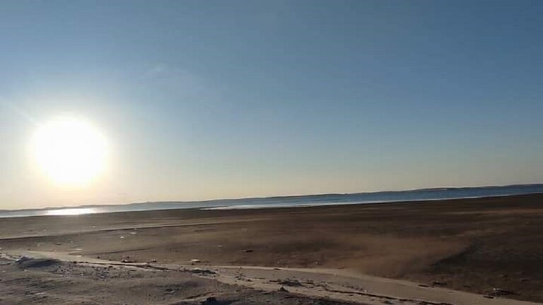 لأوّل مرة/ انحسار مياه البحر في شواطئ سيناء