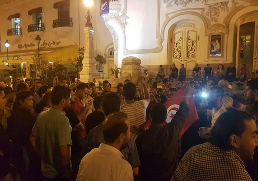 تجمع الاضداد/ وقفتان احتجاجيتان بيوم ومكان واحد تجمع الاضداد/ وقفتان احتجاجيتان بيوم ومكان واحد