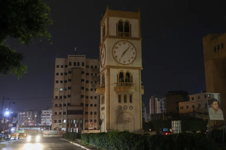 التوقيت الصيفي يثير أزمة طائفية في لبنان