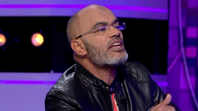 الشيخ الهنتاتي: معجون الاسنان مكروه والماكياج يفطر الصائم (فيديو)