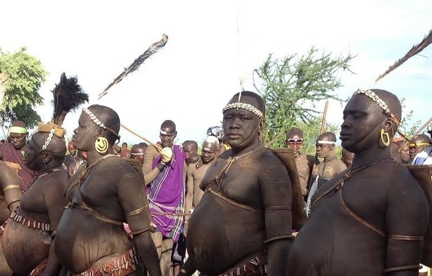 يعتبرونه بطلًا/ مهرجانًا لتكريم صاحب أكبر كرش