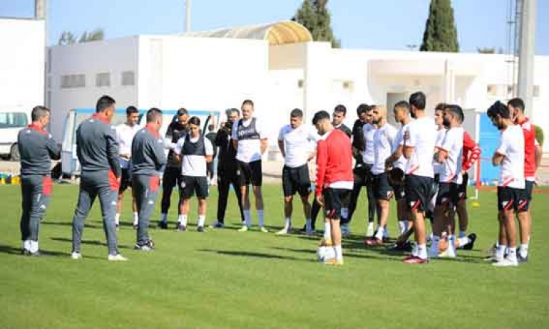 استعدادات المنتخب الوطني لمباراة بنغازي