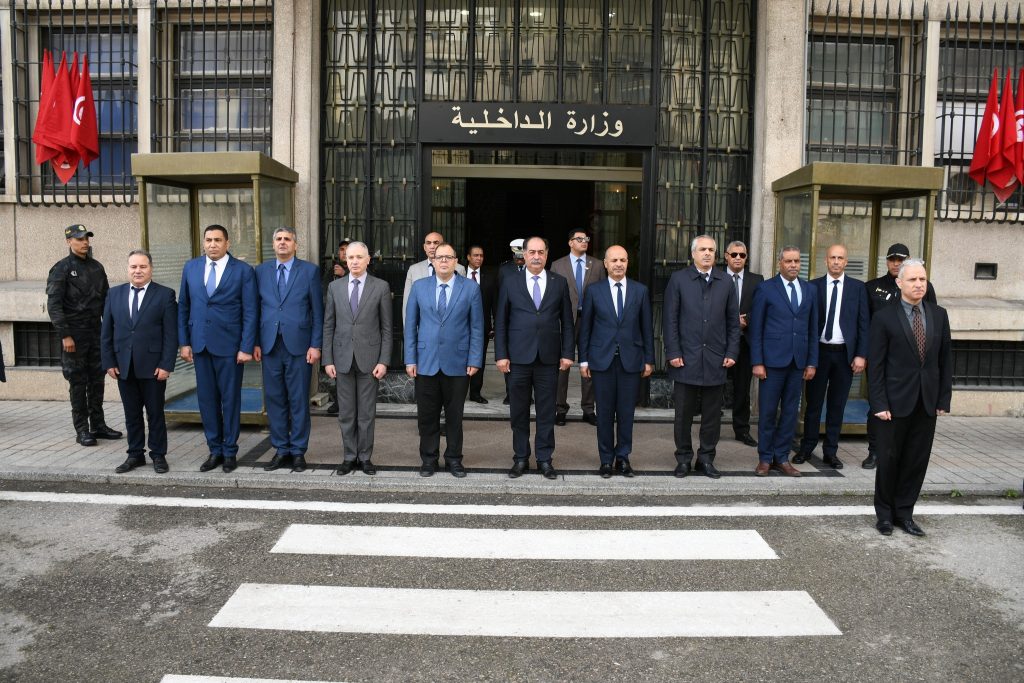 وزير الداخلية