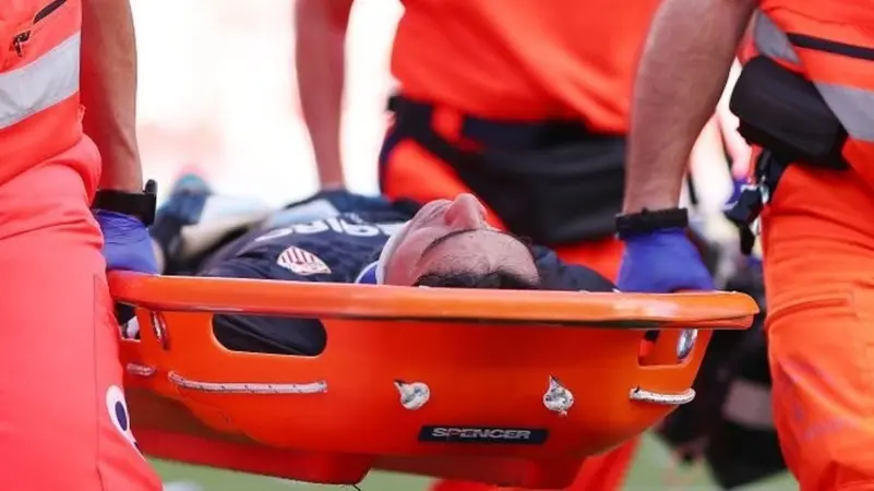 حارس المنتخب المغربي يتعرّض لإصابة خطيرة