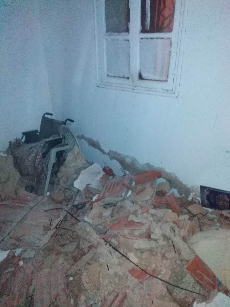 سقوط سقف منزل