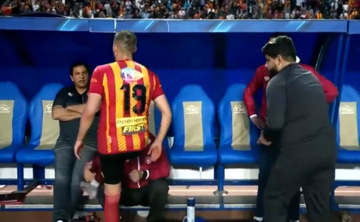 مبارة الترجي والنجم/ الحكم يُقصي الزدام بعد الدقيقة 90