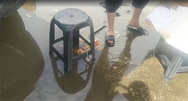 نابل/ فيضان قنوات الصرف الصحي بالسوق الأسبوعية.. والباعة يشتكون