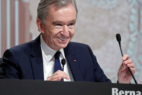 زادت 12 مليار دولار في يوم واحد/ تعرف على ثروة أغنى رجل بالعالم