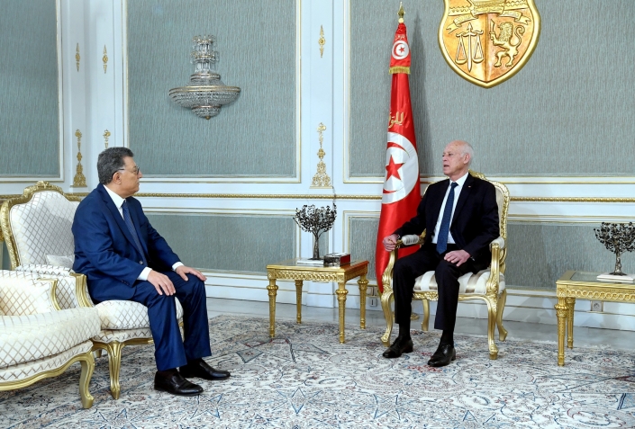 بودربالة : الرئيس اعلمني بهذا الامر