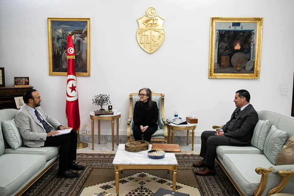 خدمة العقود الإلكترونية محور لقاء بودن بوزيري التكنولوجيات والنقل