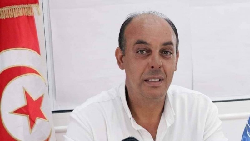 الإحتفاظ بكاتب عام الجامعة العامة لعملة التربية