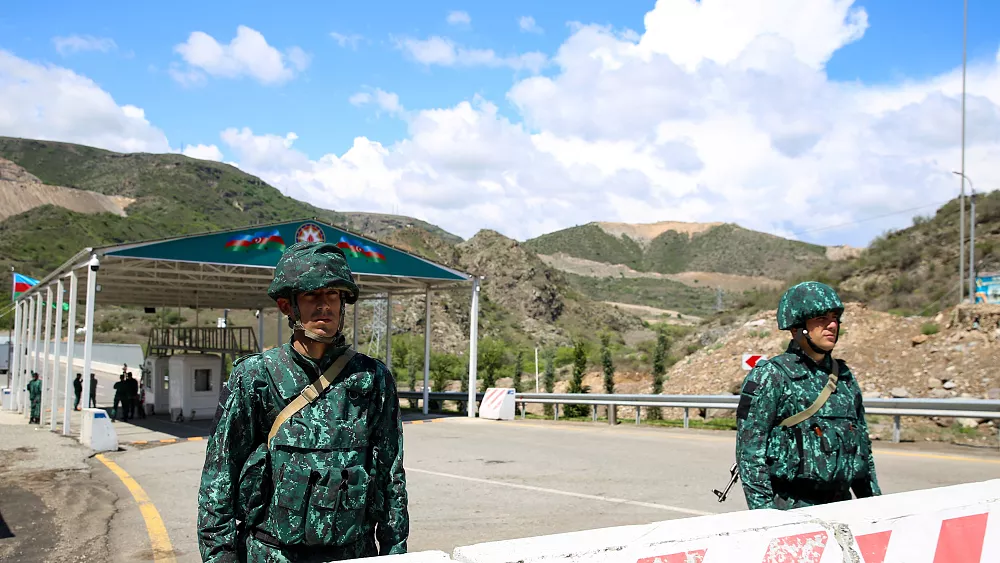 تجدد الاشتباكات بين جيشي أرمينيا وأذربيجان