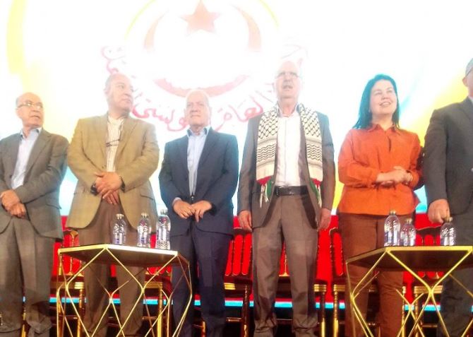 صور/ الطبوبي وحسين العباسي جنب الى جنب في عيد الشغل