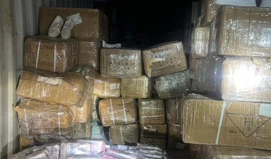 خلال يومين/ حجز بضائع بما يفوق 200 الف دينار