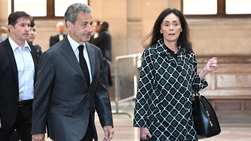 فرنسا/ السجن مع التنفيذ لساركوزي في قضية التنصّت